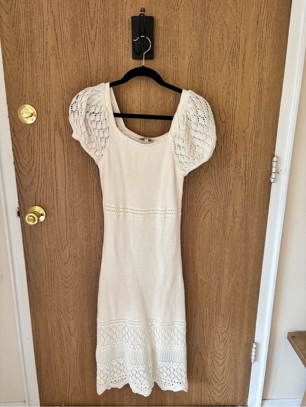 Freshman Cream Knit Midi Dress with Lace Sleeves